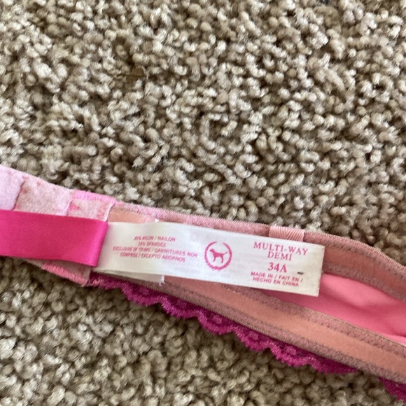 34A Gap Bra Bundle of 3 Includes Victoria Secret Strapless - Picture 7 of 8